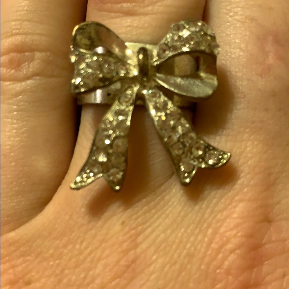 Bow ring - Picture 2 of 3